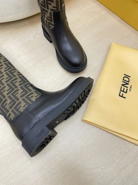 Fendi Shoe 